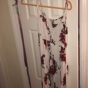 Maxi dress with shorts
